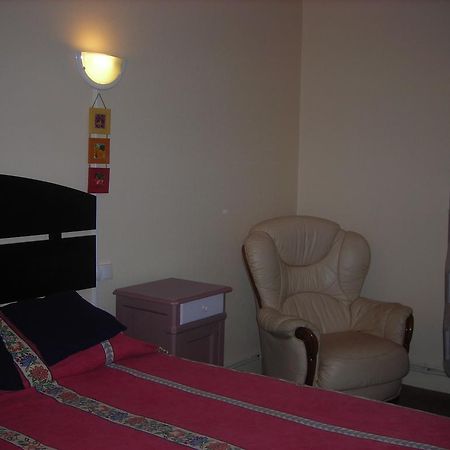 Chambres D'Hotes Et Gite Chastrusse Hotel Nadaillac-de-Rouge Экстерьер фото