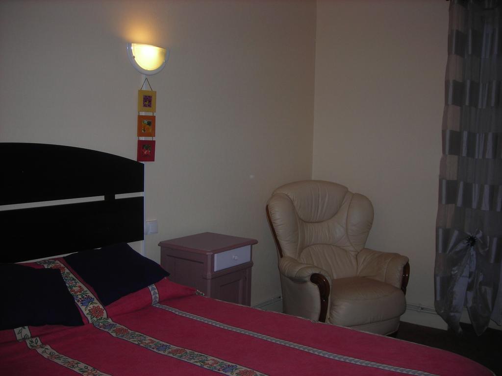 Chambres D'Hotes Et Gite Chastrusse Hotel Nadaillac-de-Rouge Экстерьер фото